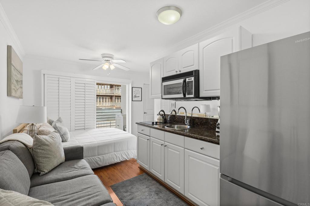 1021 Scott Street 122