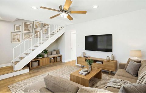 Photo of 18 Heritage, Irvine, CA 92604 (MLS # PW26079466)