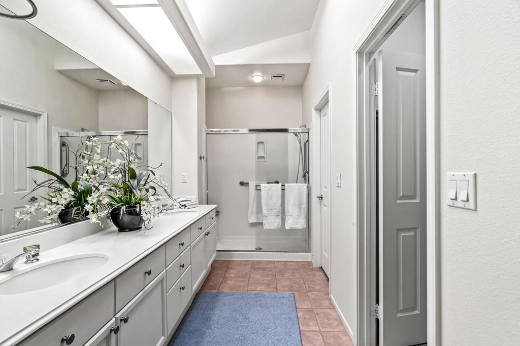 Oasis Country Club - Residential