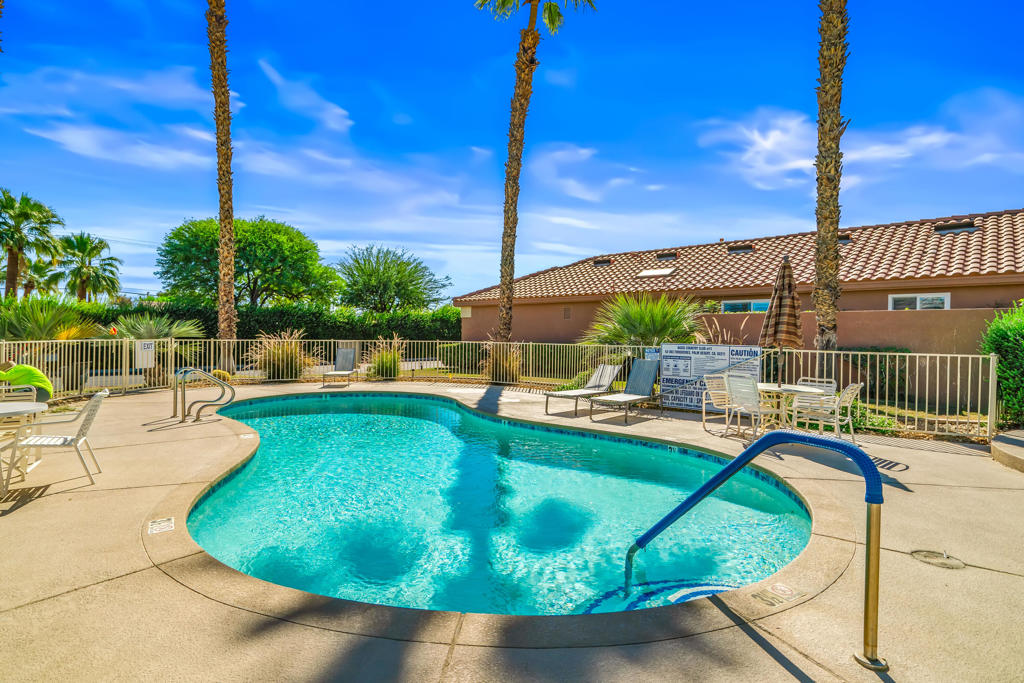 Oasis Country Club - Residential