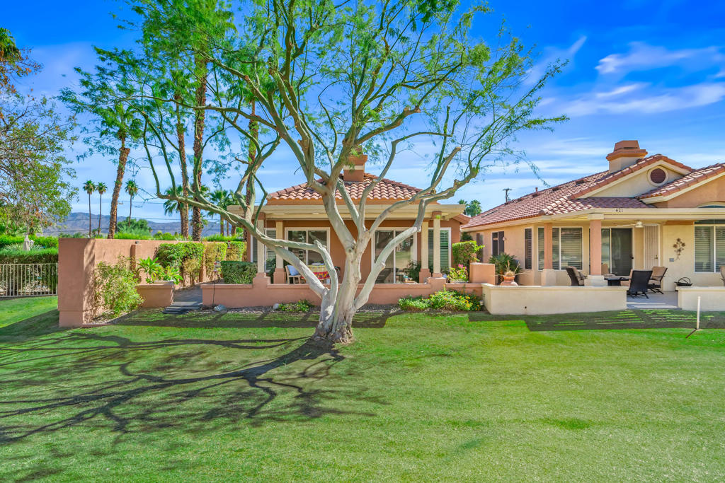 Oasis Country Club - Residential