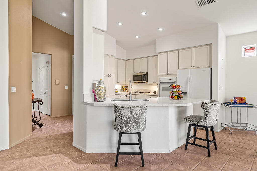 Oasis Country Club - Residential