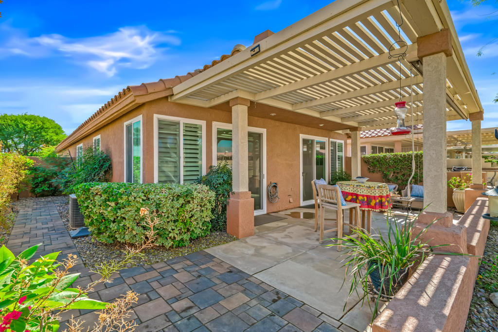 Oasis Country Club - Residential
