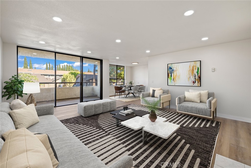 225 Hermosa Ave 103