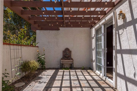 Tiny photo for 268 Camino Cortina, Camarillo, CA 93010 (MLS # SR26147792)