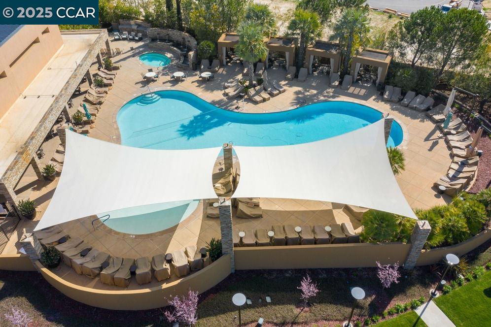 TRILOGY VINEYARDS - Residential