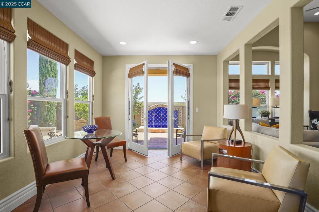 TRILOGY VINEYARDS - Residential