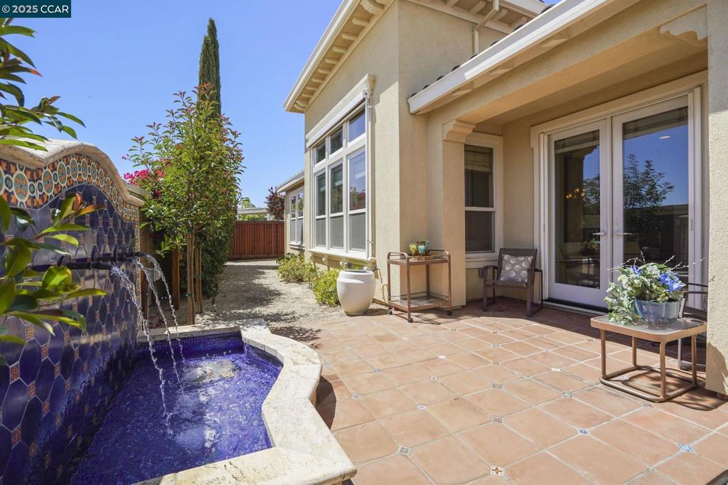 TRILOGY VINEYARDS - Residential