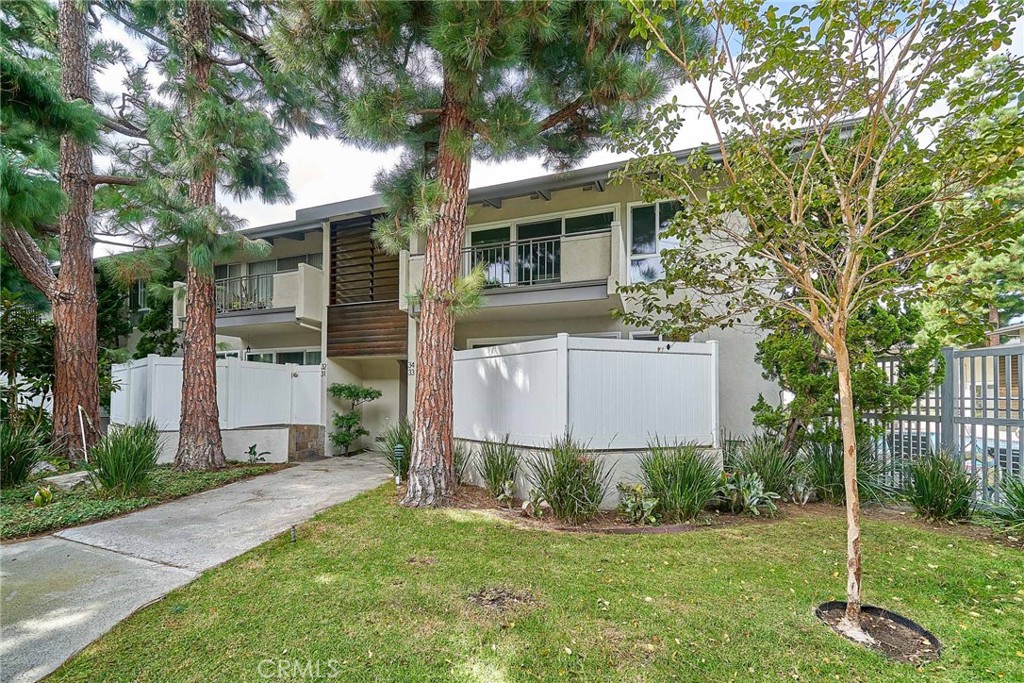 3030 Merrill Drive 34