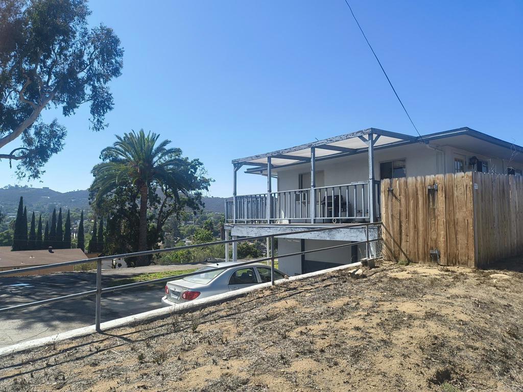 9420 Emerald Grove Avenue