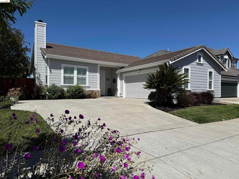 Photo of 227 Carter Pl, Brentwood, CA 94513 (MLS # 41132573)