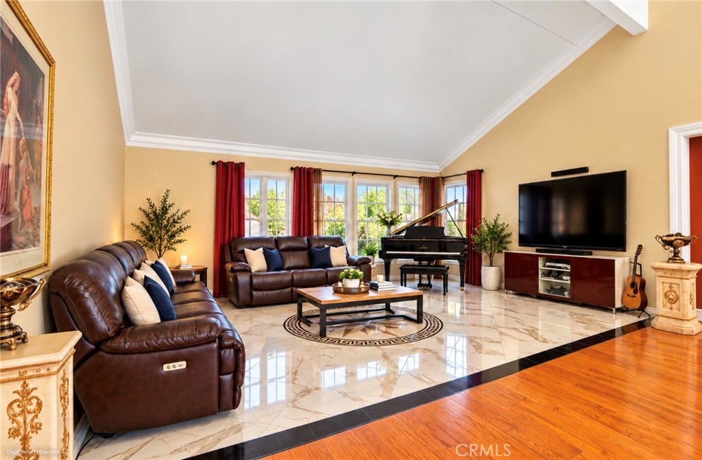 3561 Venture Drive