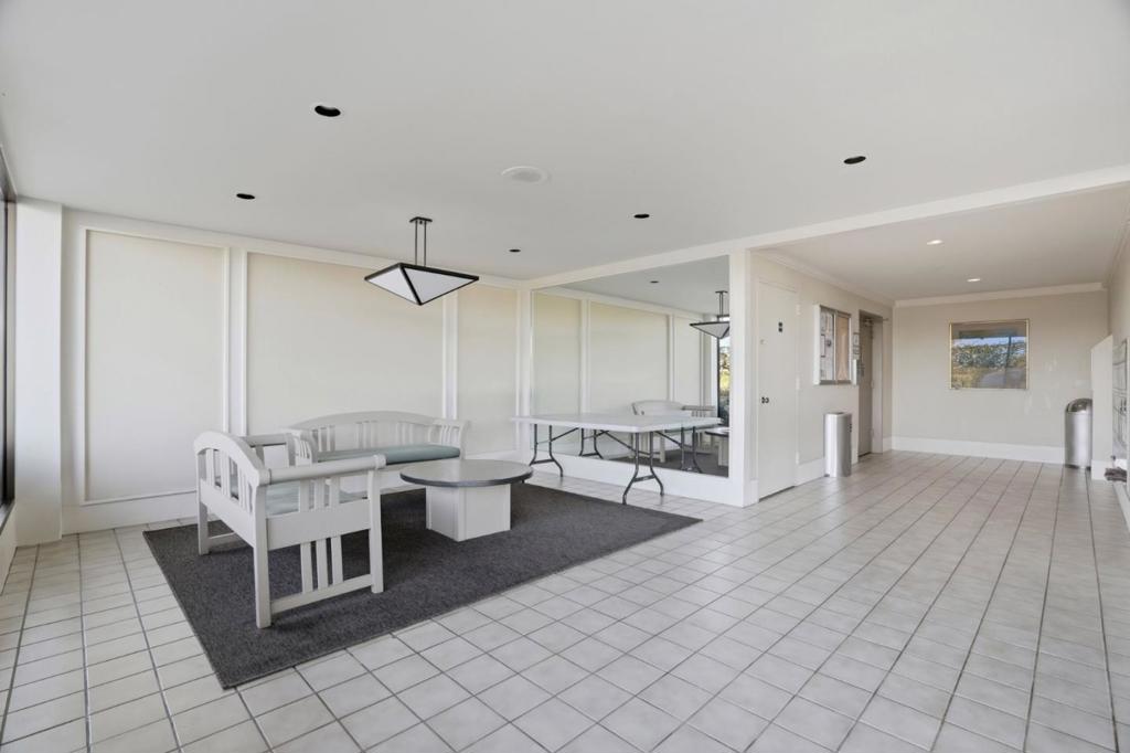 803 N Humboldt Street 405, San Mateo CA 94401