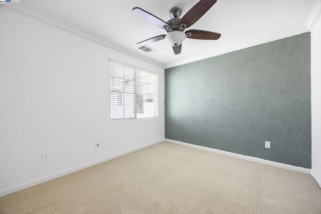 MONTAGE - Residential