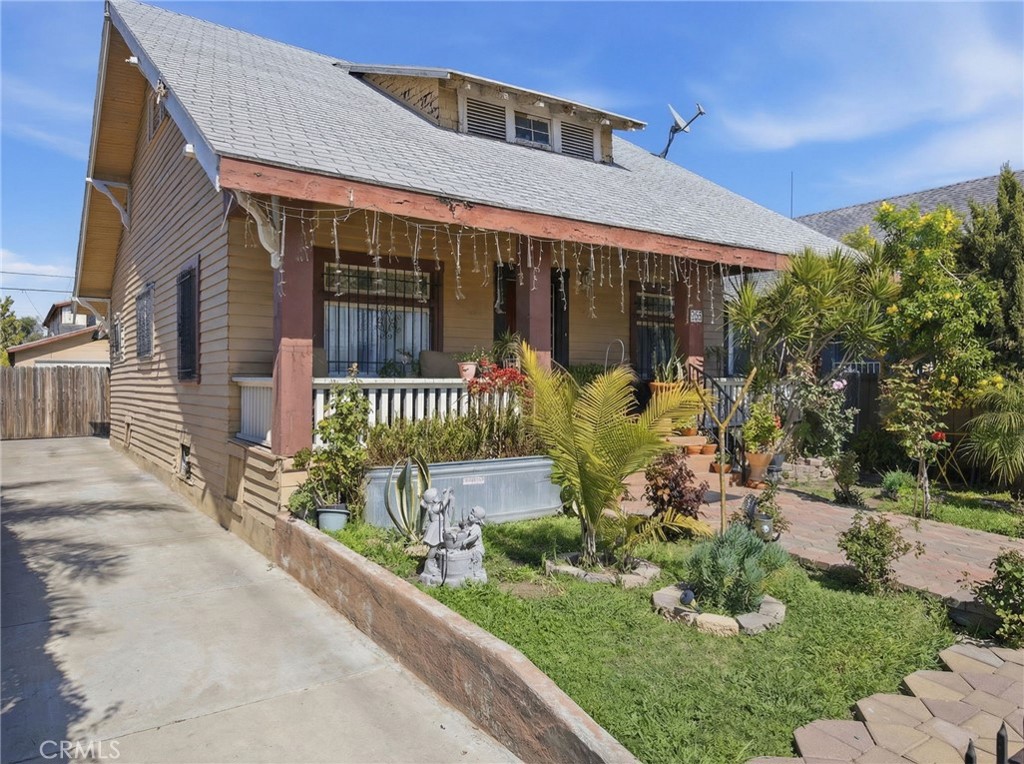 123 E 65th Street