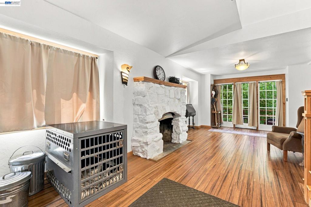 2315 Kilkare Rd
