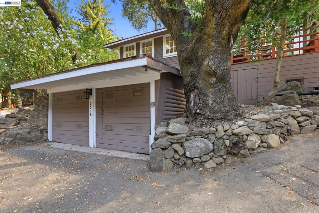 2315 Kilkare Rd