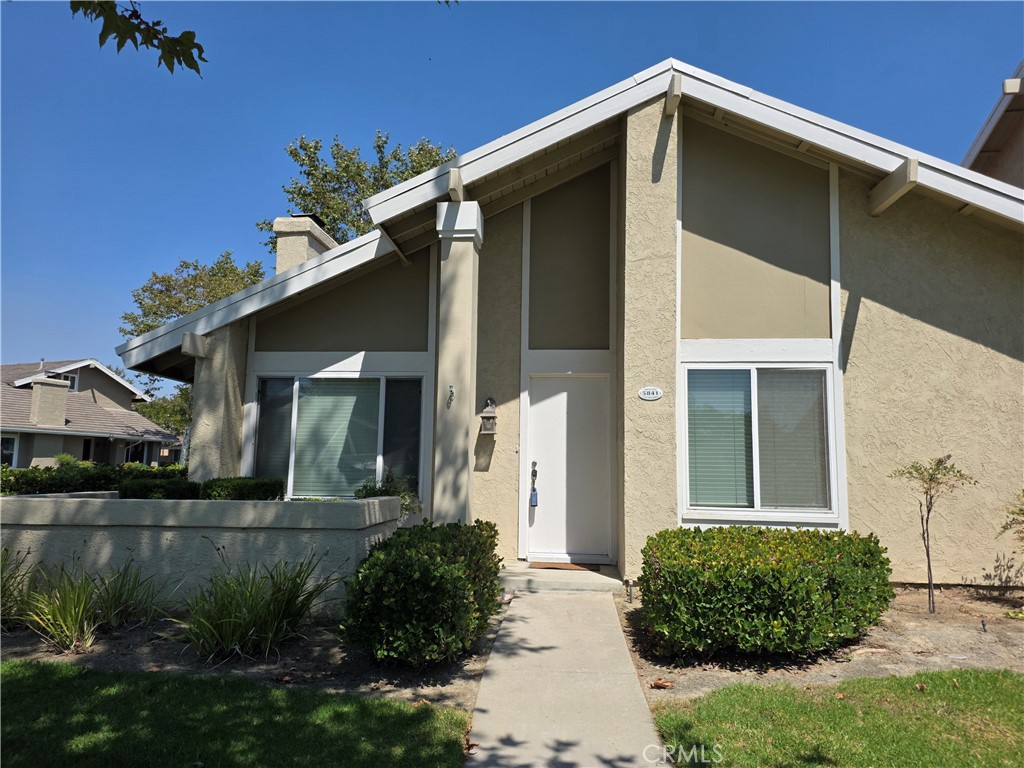 Clean single level condo end unit-3 bedrooms and 2 baths with attached garage and large rear patio area. Ready for immediate occupancy. Association amenities include: Pool, Spa, Tennis Courts, and Playground. Close to schools, shopping and good freeway access.