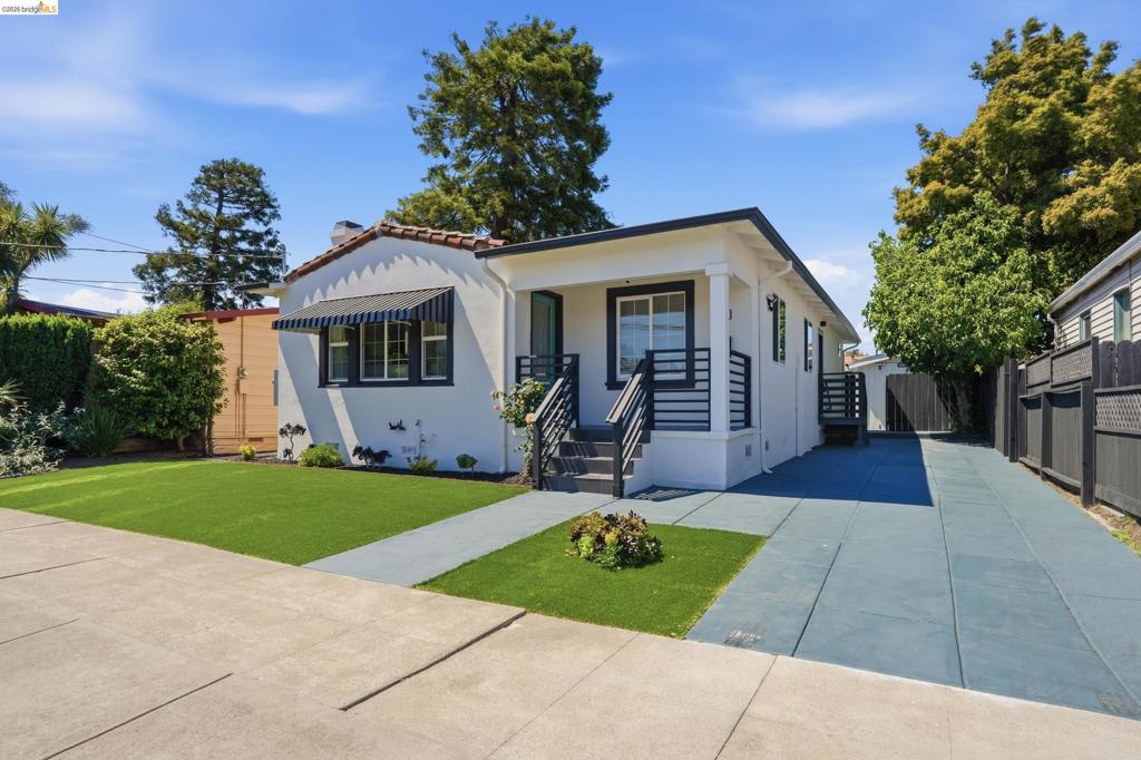 5125 Solano Ave