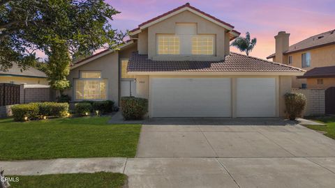 Photo of 1950 Devonshire Drive, Oxnard, CA 93030 (MLS # V1-32141)