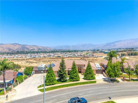 Photo of 35102 Persimmon AVE, Yucaipa, CA 92399 (MLS # IG26122820)