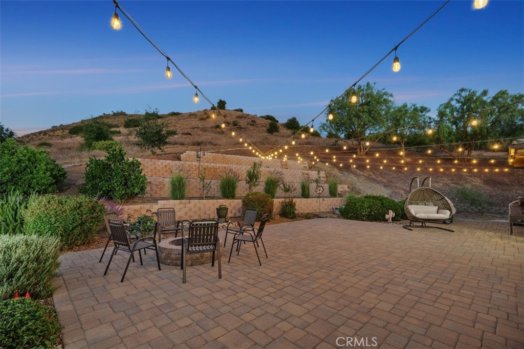 45600 la cruz dr.