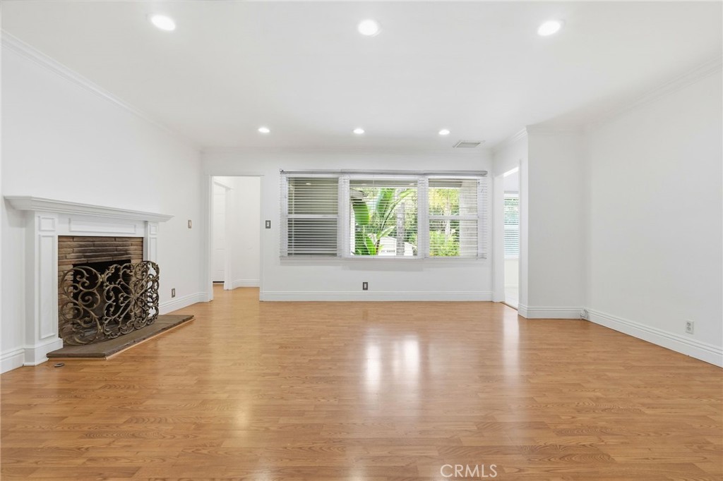 5027 Rigoletto Street