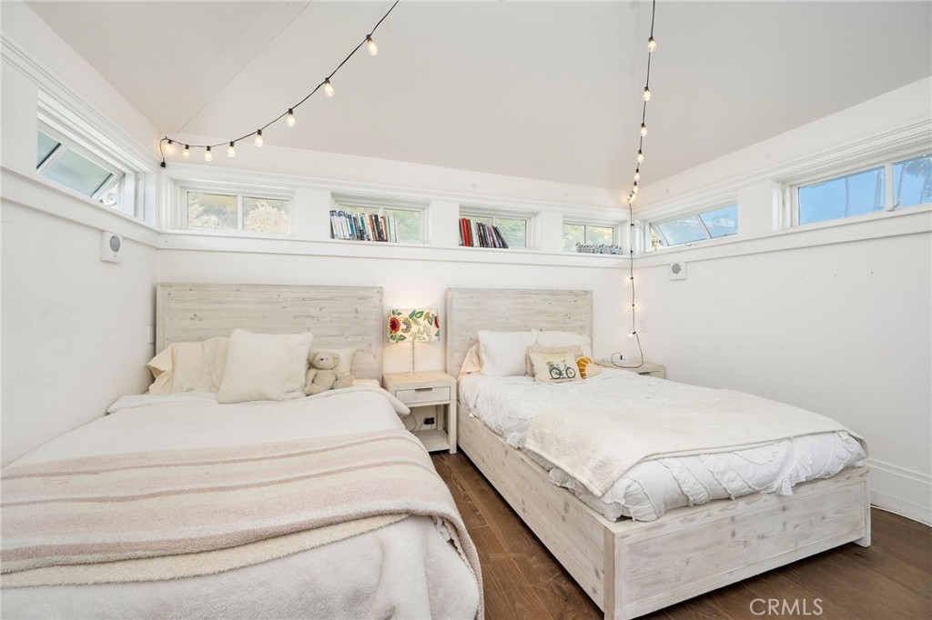 Beach Road Custom (BR) - Residential