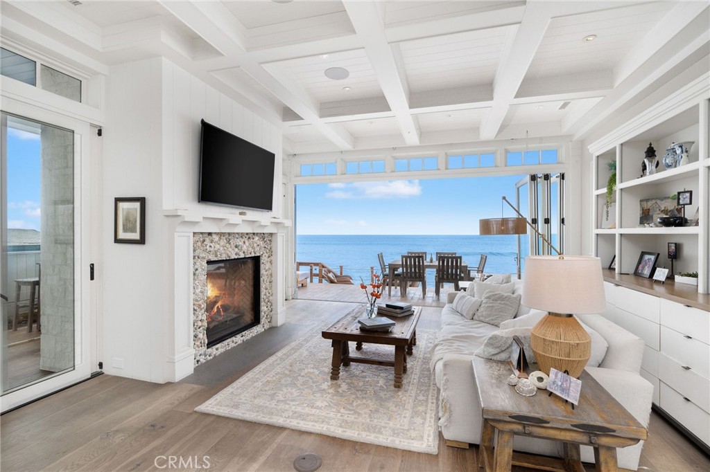 Beach Road Custom (BR) - Residential