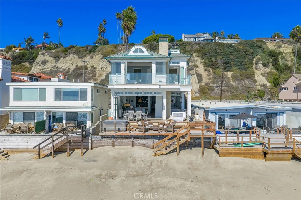 Dana Point, California 92624, United States, 4 Bedrooms Bedrooms, ,5 BathroomsBathrooms,Residential,Active,175447