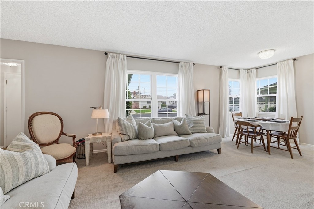412 W 229th