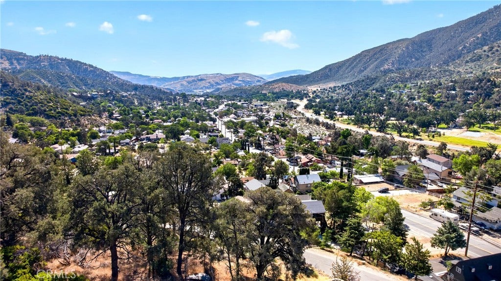 4001 Los Padres