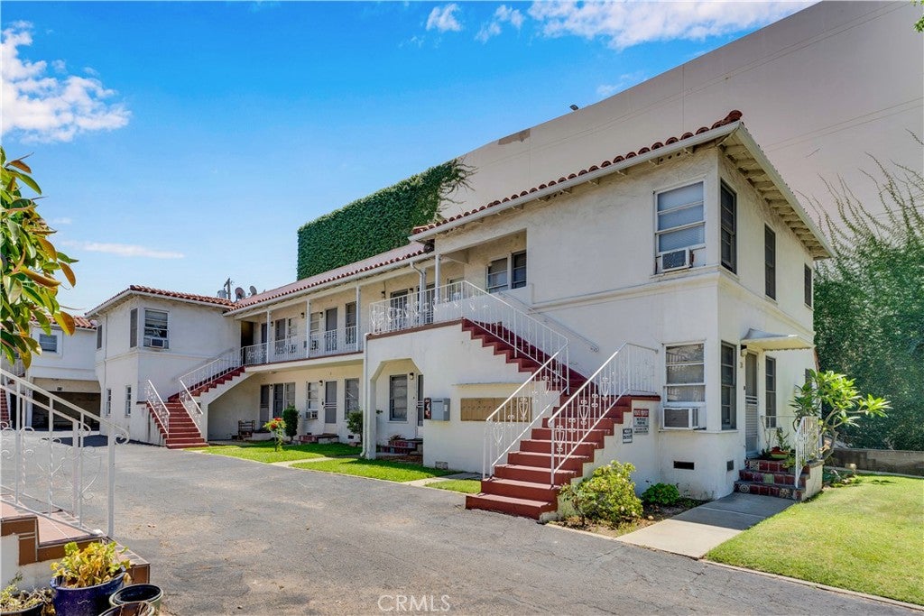 30 N FIRST STREET