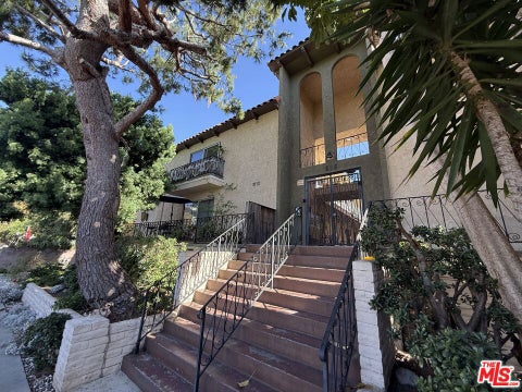 Photo of 518 Raymond Avenue #9, Santa Monica, CA 90405 (MLS # 26103806)