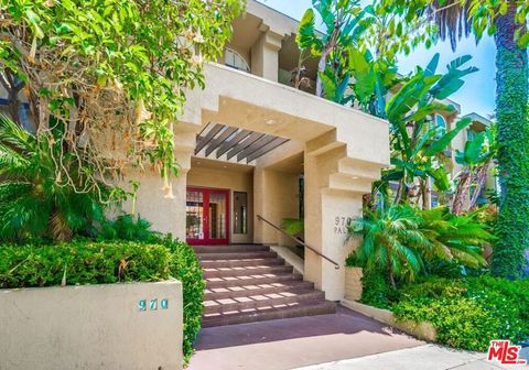 Photo of 970 Palm Avenue #101, West Hollywood, CA 90069 (MLS # 26829767)