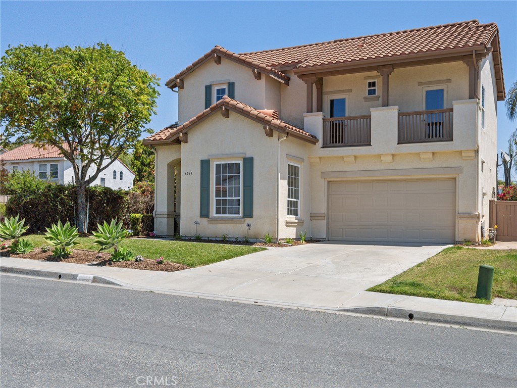 6045 Paseo Carreta