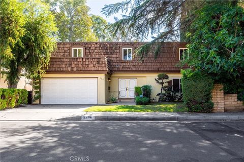 Photo of 5400 Nagle Avenue, Sherman Oaks, CA 91401 (MLS # SR26090239)