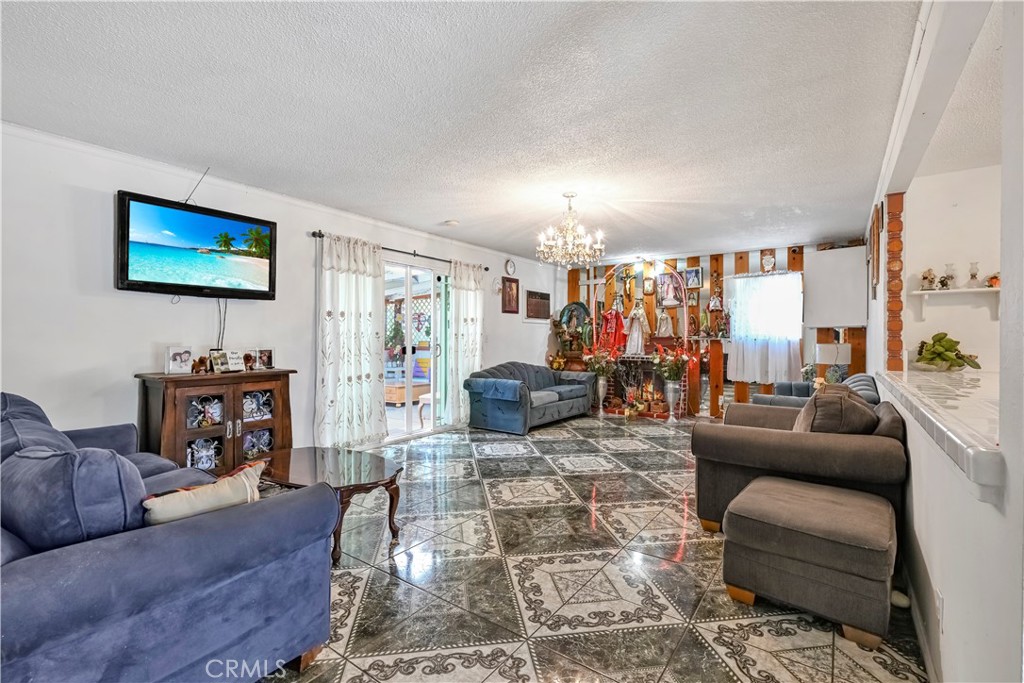 6422 Santa Rita