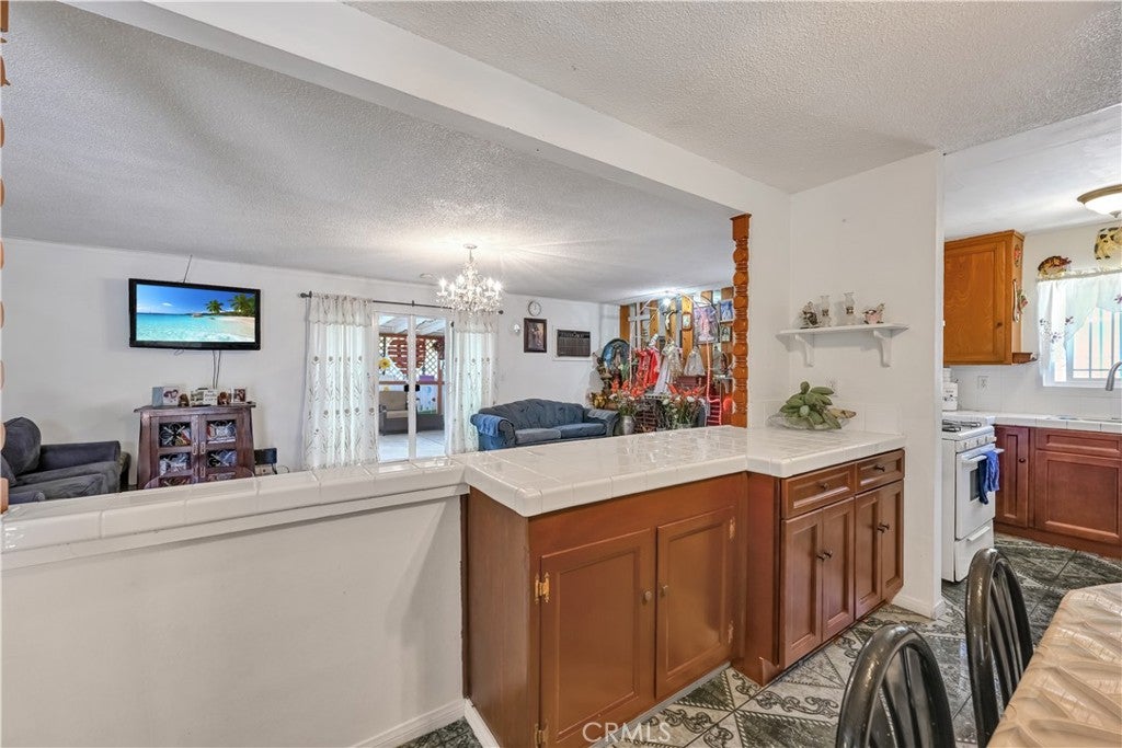 6422 Santa Rita
