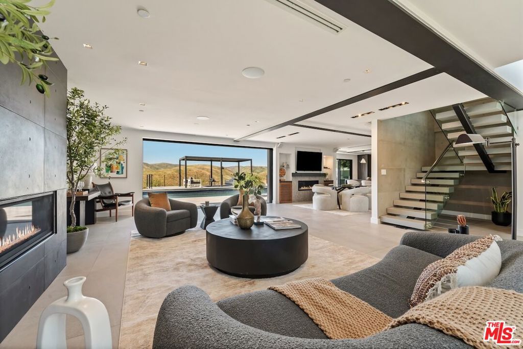 26029 Farmfield Road