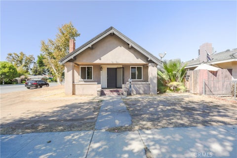 Photo of 500 Quincy Street, Bakersfield, CA 93305 (MLS # SR26164241)