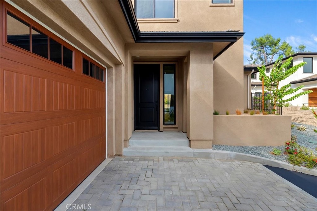 Properties 3 1019 N STALEY LANE
