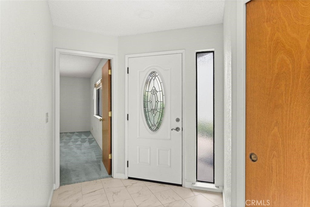 12141 S Stoneridge Circle