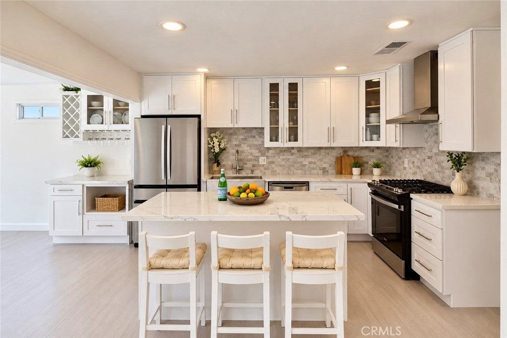 13281 Mono Place