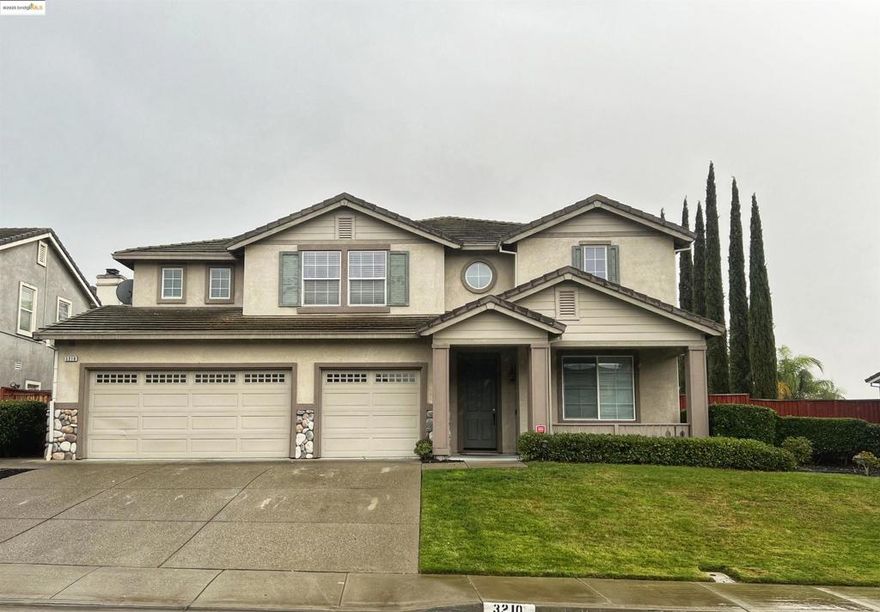 Immaculate, light-filled home that combines timeless design with modern updates! Nearly 3,000 sq. ft. on a peaceful circular street just minutes from Antioch BART. Grand living room with soaring ceilings and hardwood floors connects to the formal dining room. Spacious eat-in kitchen with island and breakfast bar, perfect for gatherings. Family room with a gas fireplace is ideal for cozy evenings. Five bedrooms and three full baths, including one bedroom and full bathroom on the main level - perfect for guests or a home office. Luxurious Master Suite, Primary Bathroom with new customized flooring and dual vanities, a jetted tub, separate shower, and walk-in closet.  Fresh interior paint, new custom carpet, and newer HVAC system.  Private backyard with an extended patio and wide side-yard access. Premium Lot with 8,726 Sq.Ft of Land.  Excellent location near schools, parks, shopping, Lone Tree Golf & Event Center, and Contra Loma Regional Park, just minutes from BART and Highway 4 for an easy commute!