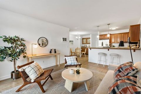 Photo of 3910 Haines St St #106, San Diego, CA 92109 (MLS # 260002336SD)