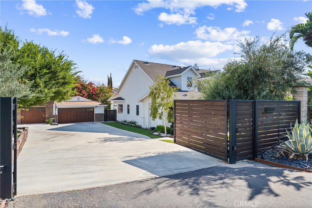 18534 Cobblestone Court