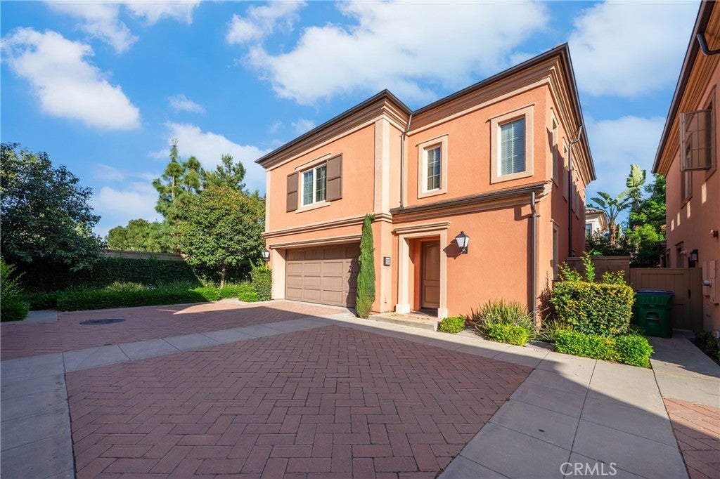 113 Hanging Gdn, Irvine CA 92620