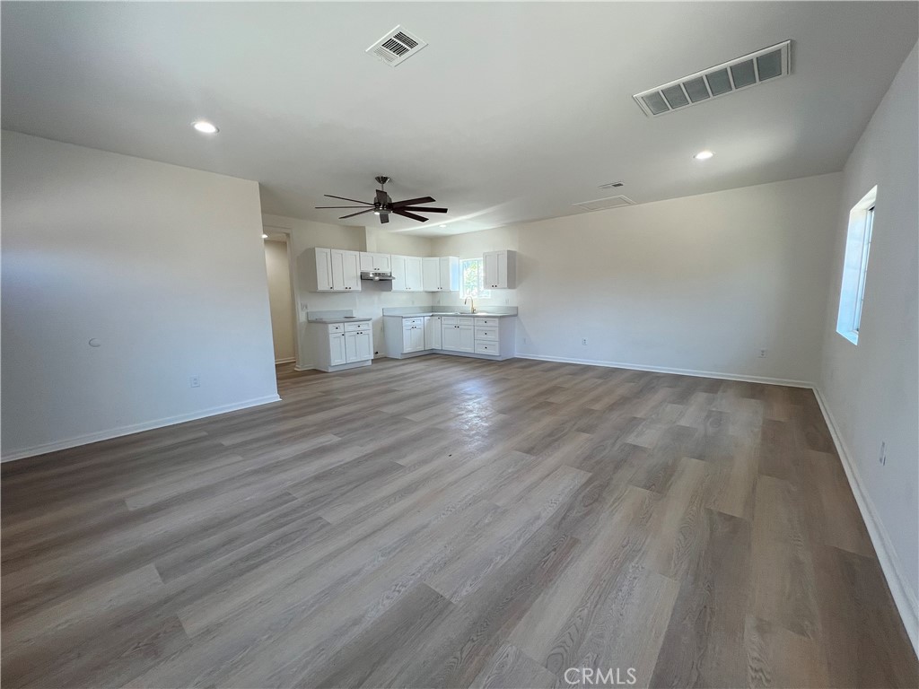 Properties 3 15128 Septo Street