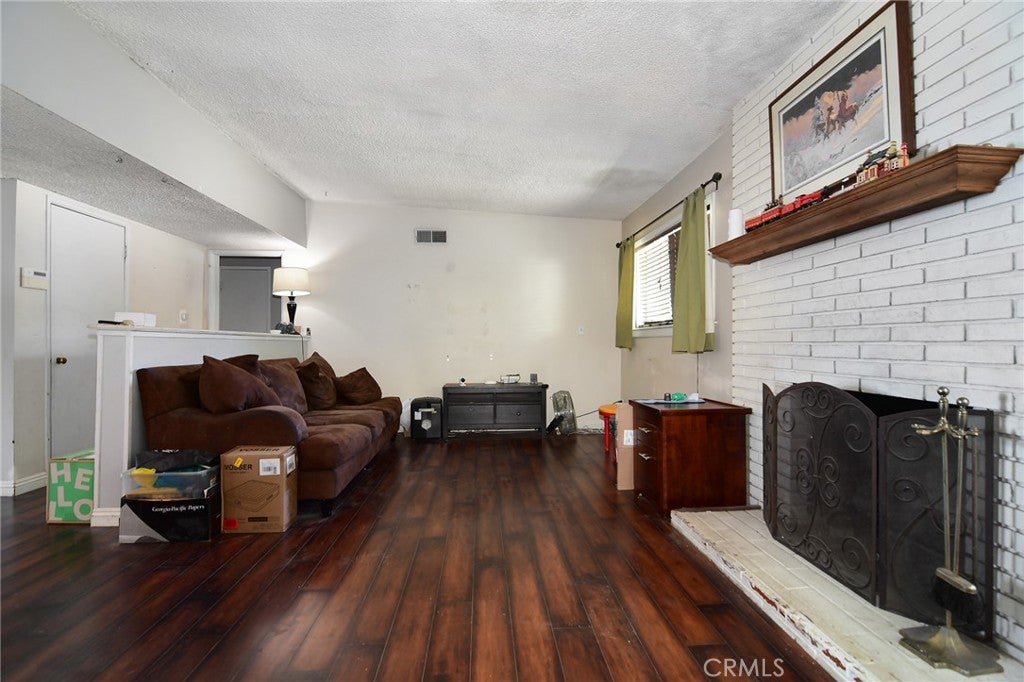14913 Hubbard